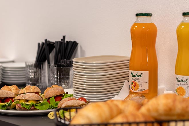 seminars coffee break